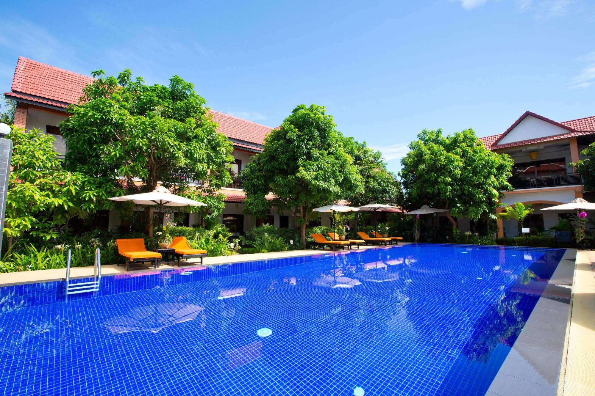 Central Boutique Angkor Hotel Сіємреап Екстер'єр фото